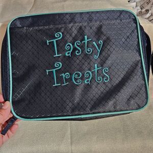 Thirty-One Quilted Insulated‎ Lunch Box Bag with Turquoise Trim and Monogram
